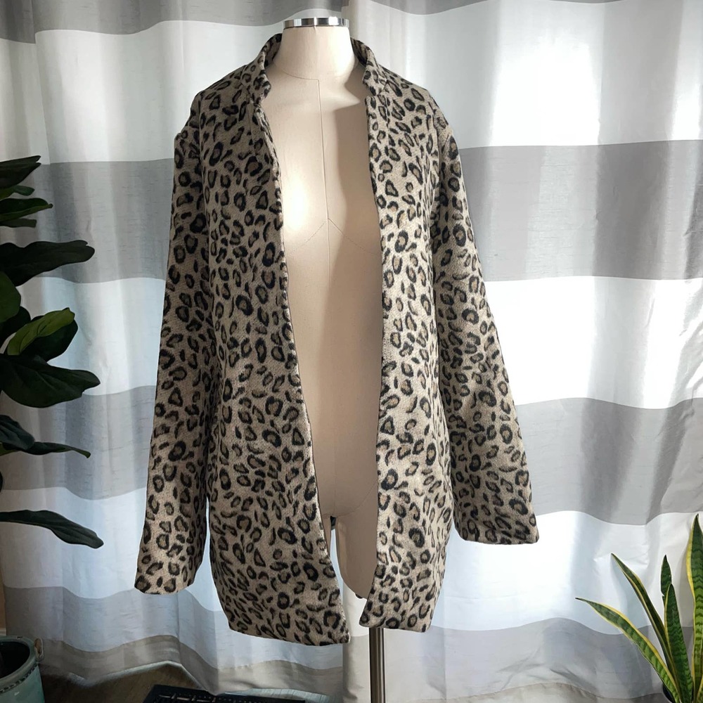 Lucy Avenue Leopard Animal print open front Coat XXL EUC - Picture 1 of 11